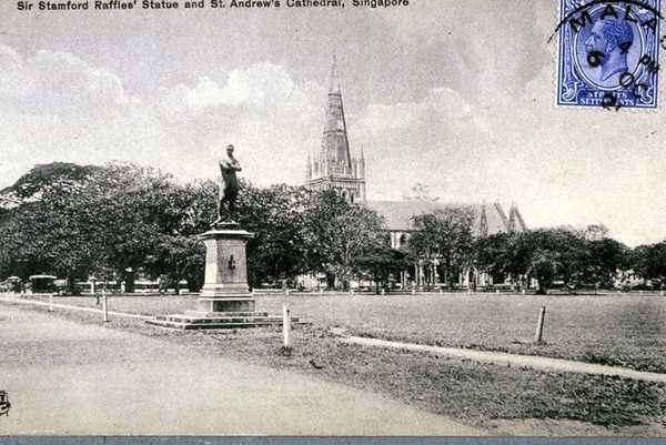 additional photograph of the sculpture on this page