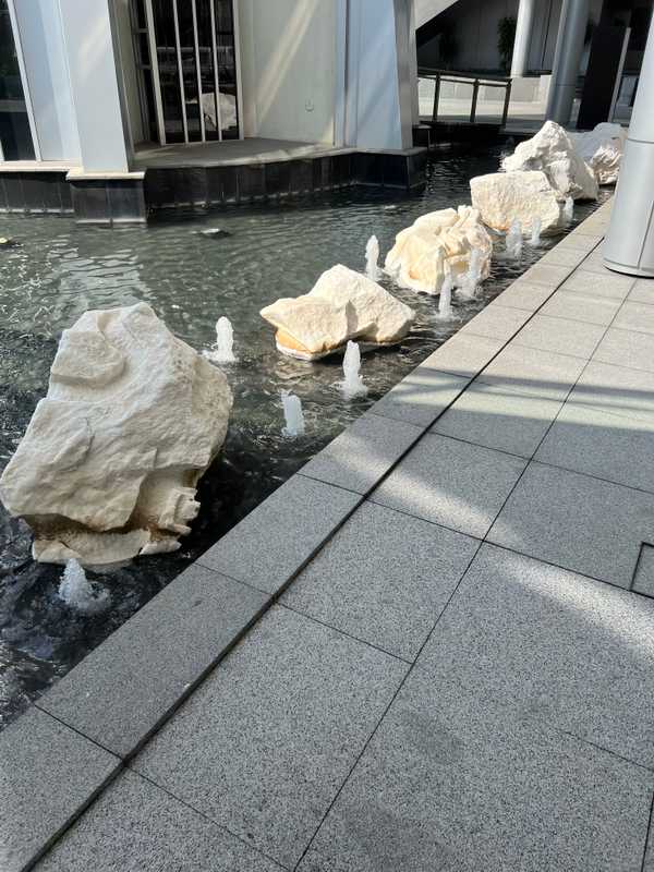additional photograph of the sculpture on this page