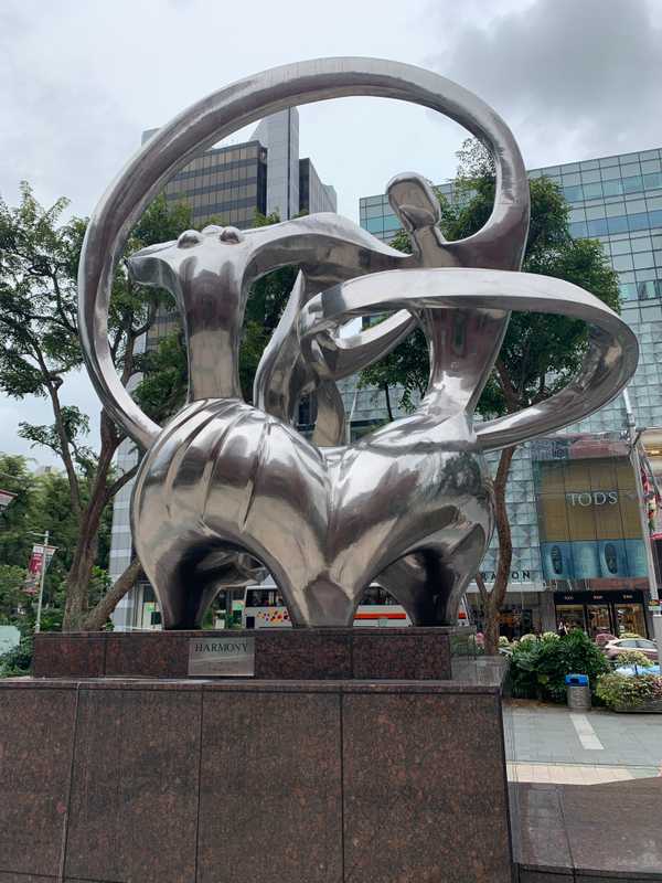 additional photograph of the sculpture on this page