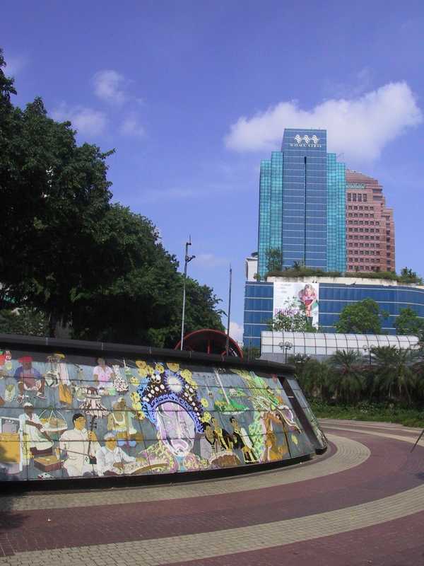 Singapore's Multicultural Life