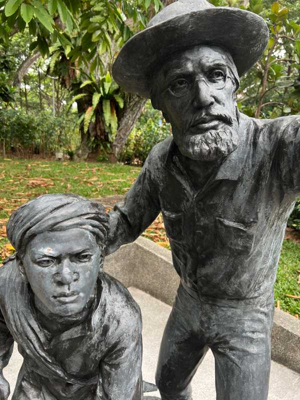 additional photograph of the sculpture on this page