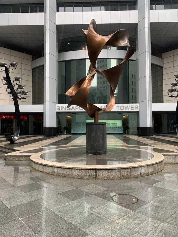 additional photograph of the sculpture on this page