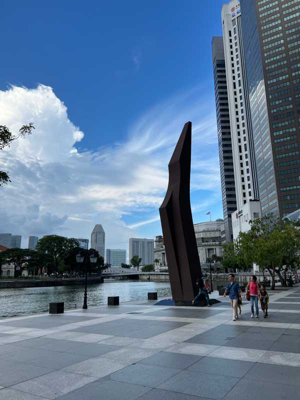 additional photograph of the sculpture on this page