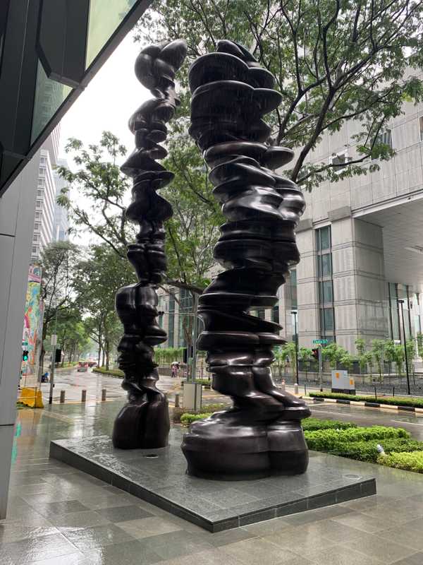 additional photograph of the sculpture on this page