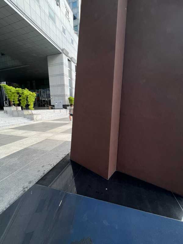 additional photograph of the sculpture on this page