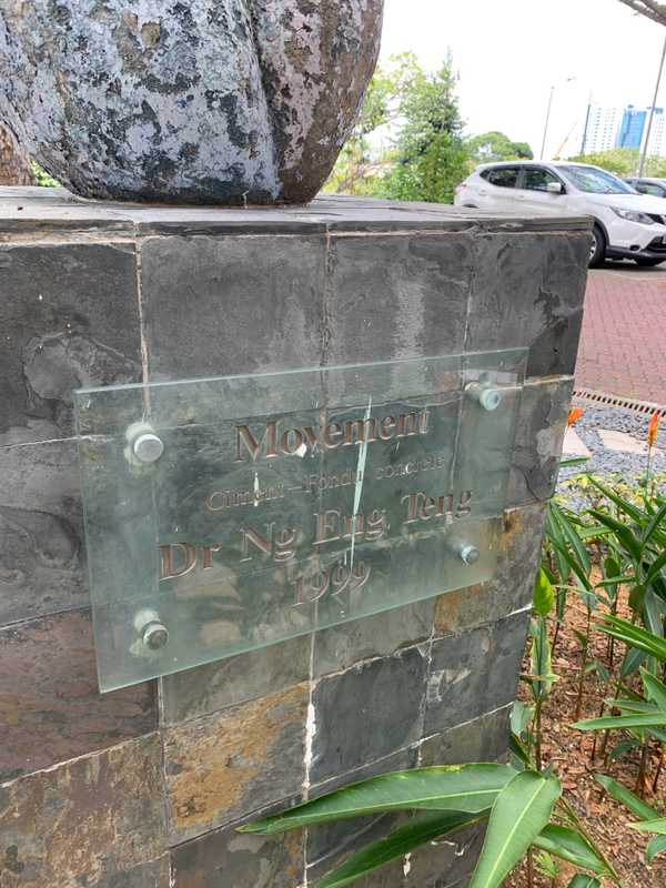 additional photograph of the sculpture on this page