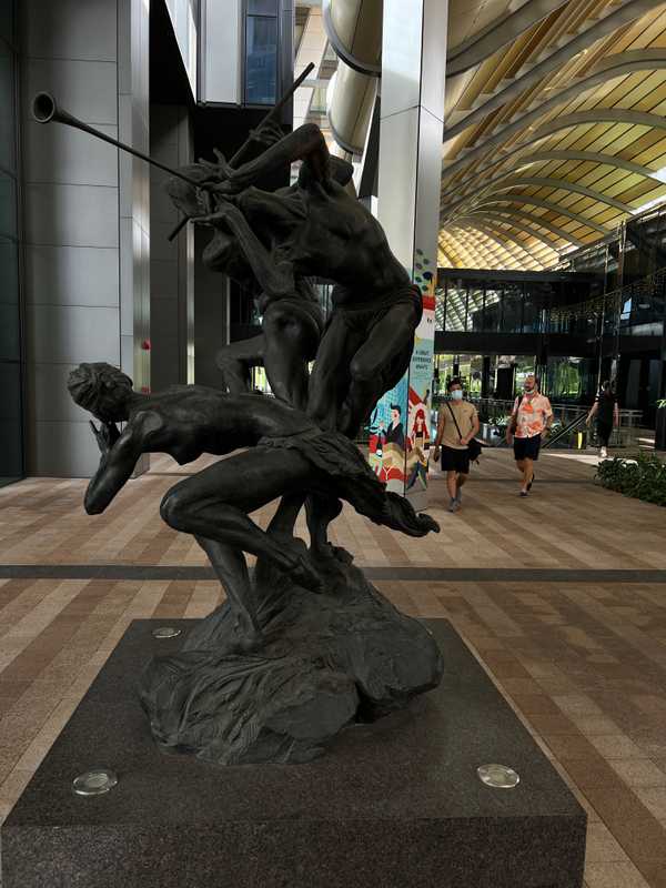 additional photograph of the sculpture on this page