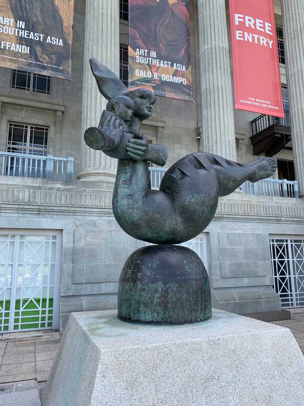 additional photograph of the sculpture on this page