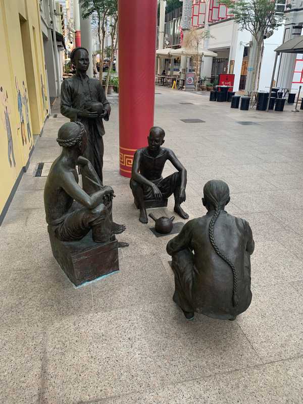 additional photograph of the sculpture on this page