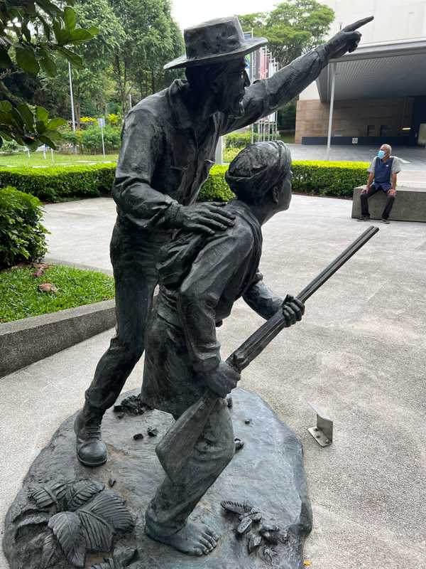 additional photograph of the sculpture on this page