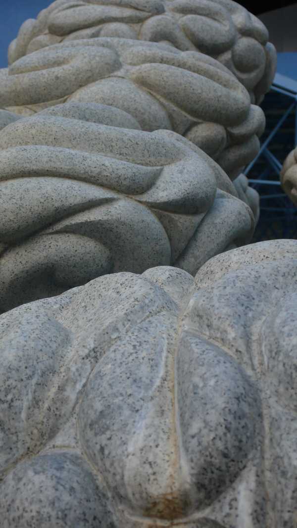 additional photograph of the sculpture on this page